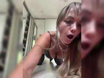 Lilianna-  live sex cam
