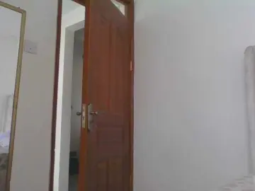 Lucia-1  live sex cam