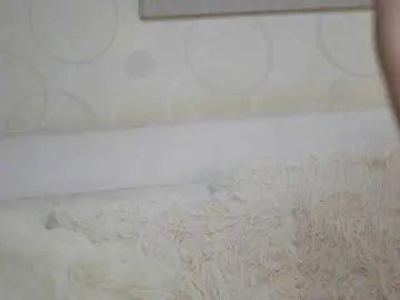 MonaPinky  live sex cam