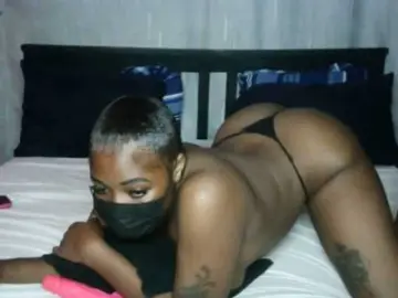 Queenmama  live sex cam
