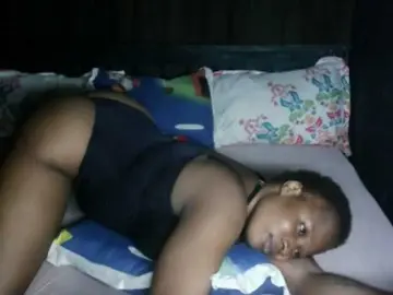 Queenmama  live sex cam