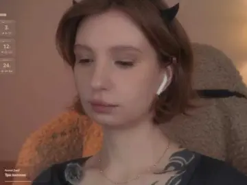 Riina  live sex cam