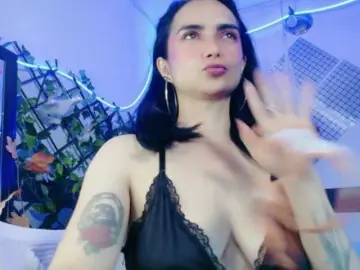 Kandyparis  live sex cam