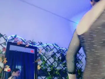Kandyparis  live sex cam