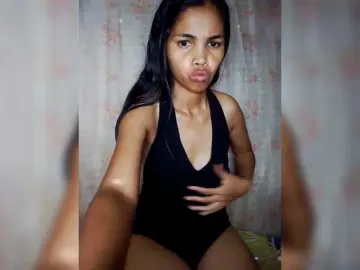 Jijikwella  live sex cam