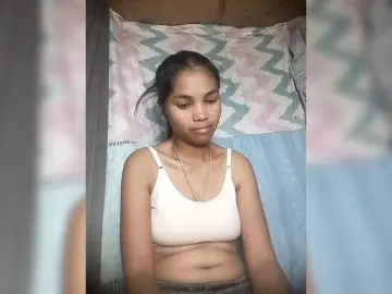 Jijikwella  live sex cam