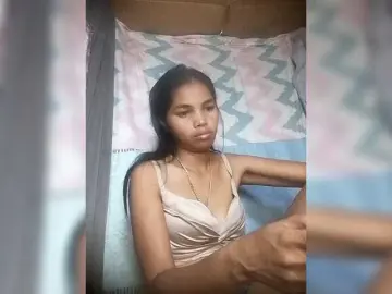 Jijikwella  live sex cam