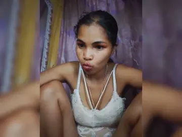 Jijikwella  live sex cam