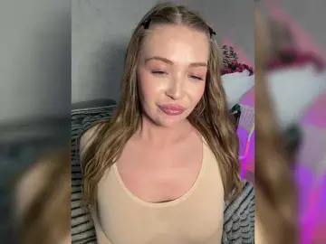 MILEDIUM  live sex cam