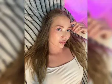 MILEDIUM  live sex cam