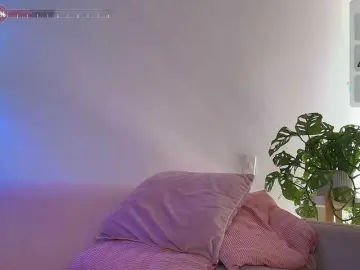 SallyeLeins  live sex cam