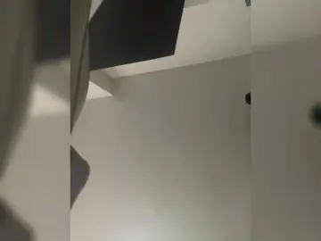 SallyeLeins  live sex cam