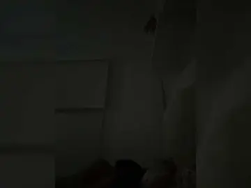 SallyeLeins  live sex cam