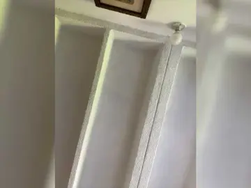 SallyeLeins  live sex cam