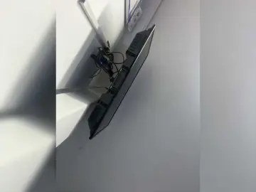 SallyeLeins  live sex cam