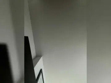 SallyeLeins  live sex cam