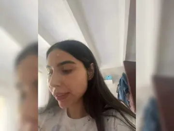 SallyeLeins  live sex cam