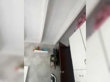 SallyeLeins  live sex cam