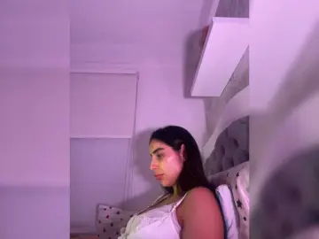 SallyeLeins  live sex cam