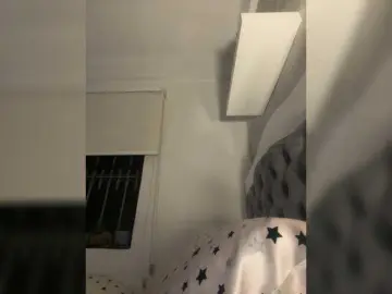 SallyeLeins  live sex cam