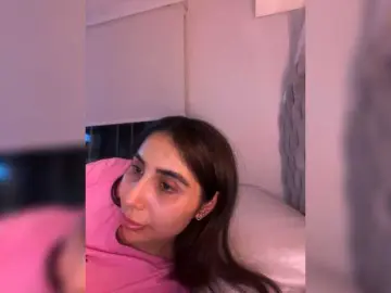 SallyeLeins  live sex cam