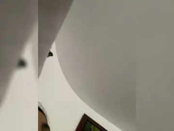SallyeLeins  live sex cam