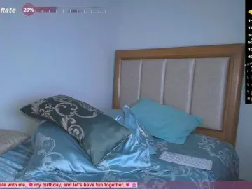 SallyeLeins  live sex cam