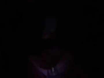 SallyeLeins  live sex cam