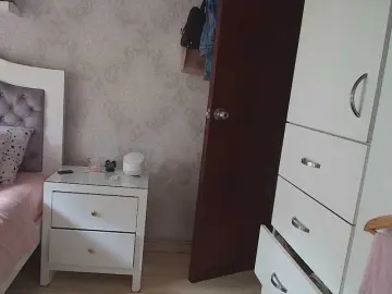 SallyeLeins  live sex cam