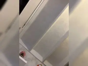 SallyeLeins  live sex cam