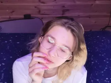 SilvaDevil  live sex cam