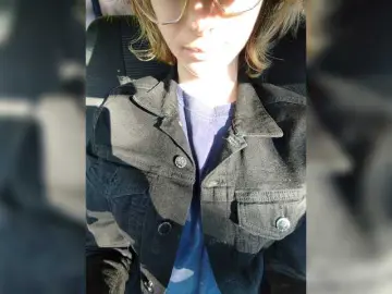 SilvaDevil  live sex cam