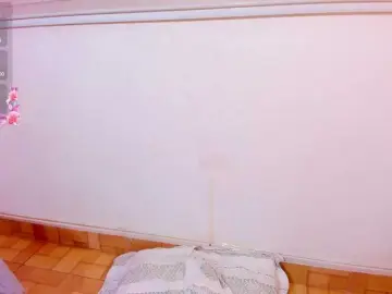 SophieBuitrago  live sex cam