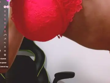 Blackcat69  live sex cam