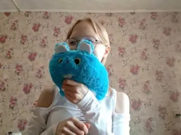 DanelleLaday  live sex cam