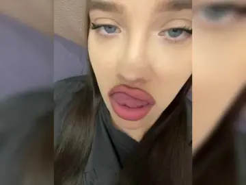 Glossmixdoll  live sex cam