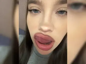 Glossmixdoll  live sex cam