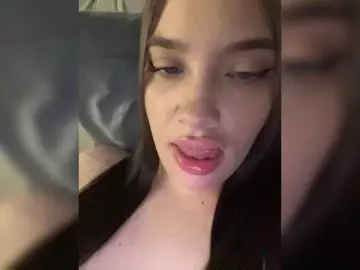 Glossmixdoll  live sex cam