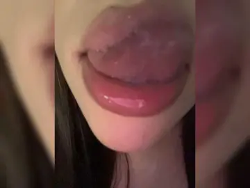 Glossmixdoll  live sex cam