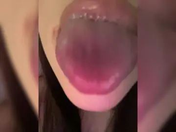 Glossmixdoll  live sex cam