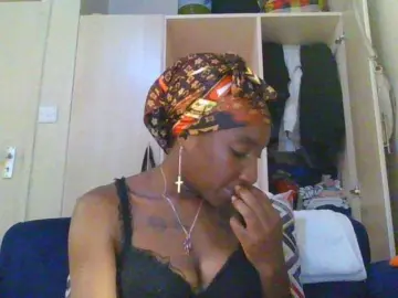 Hornycammy23  live sex cam