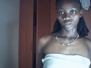 Luna-Noir  live sex cam