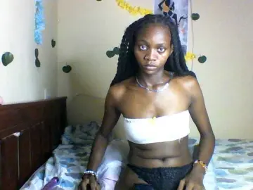 Luna-Noir  live sex cam