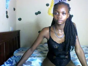 Luna-Noir  live sex cam