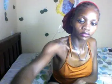 Luna-Noir  live sex cam