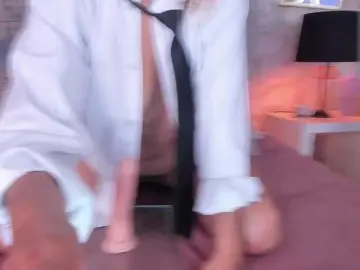 LunaMilf  live sex cam
