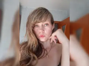 NinonDePeace  live sex cam