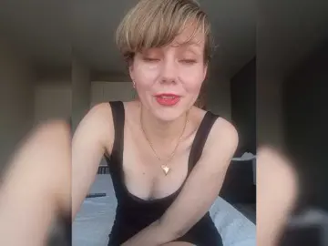 NinonDePeace  live sex cam