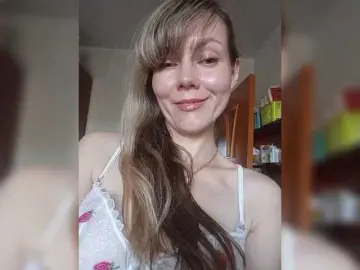 NinonDePeace  live sex cam