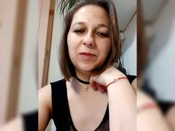 AdaJoy  live sex cam